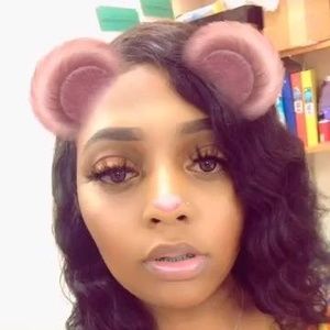 Meet your Posher, Tiffany